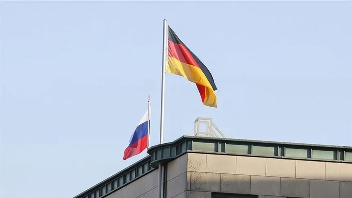 Almanya'dan saldırıya sert tepki... Rus Konsolosluğu kapatılacak