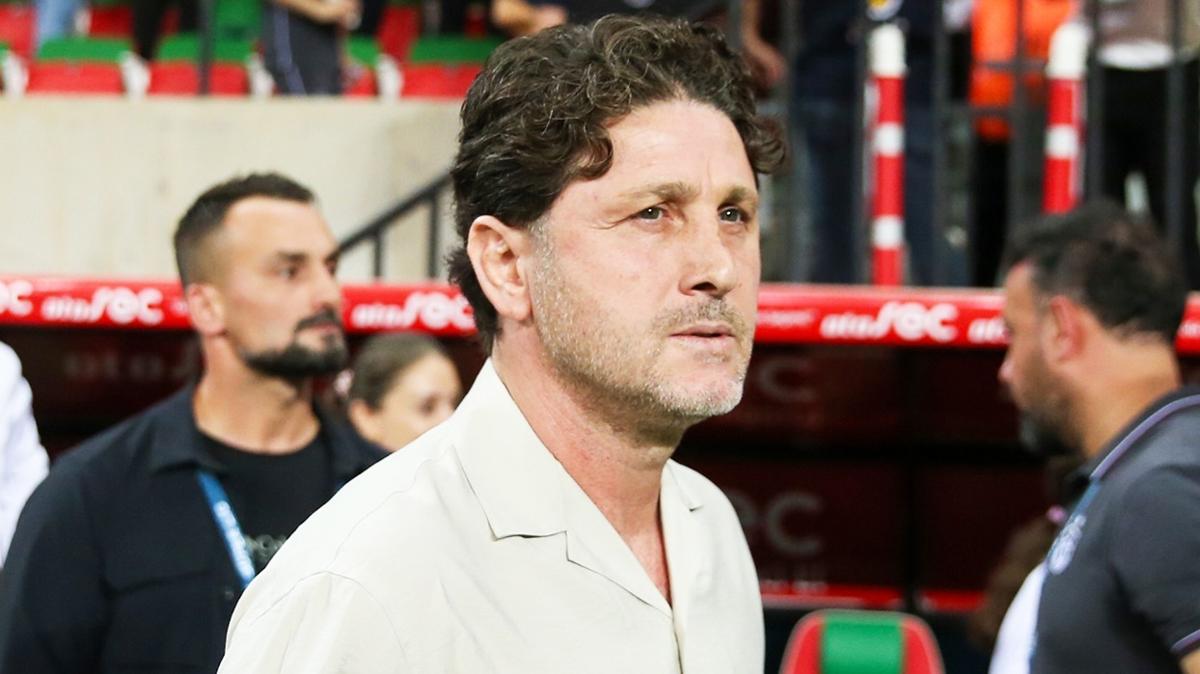 Trabzonspor'da bir dönemin sonu! Fatih Tekke ile yollar ayrıldı