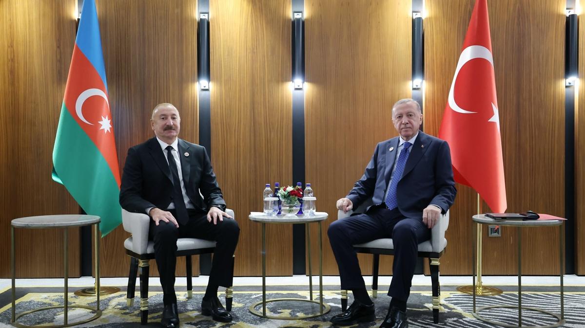 Türkiye ve Azerbaycan liderleri Bişek'te! Başkan Erdoğan'dan Aliyev ile kritik görüşme