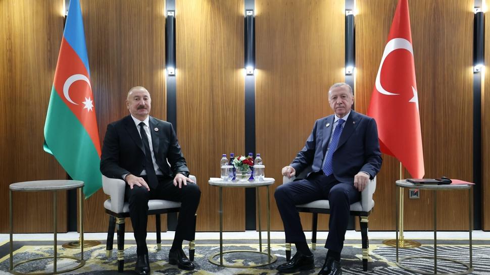 Türkiye ve Azerbaycan liderleri Bişek'te! Başkan Erdoğan'dan Aliyev ile kritik görüşme