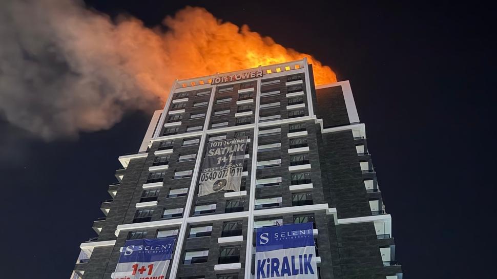 Ankara’da korkutan yangın: Alevlerle mücadele sürüyor