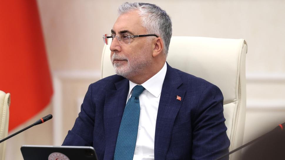 Bakan Işıkhan'dan, engellilere ve eski hükümlülere destek paylaşımı