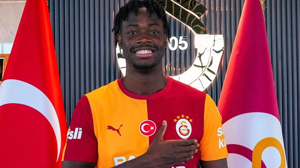 İmzayı attı! Galatasaray Bitshiabu’yu duyurdu