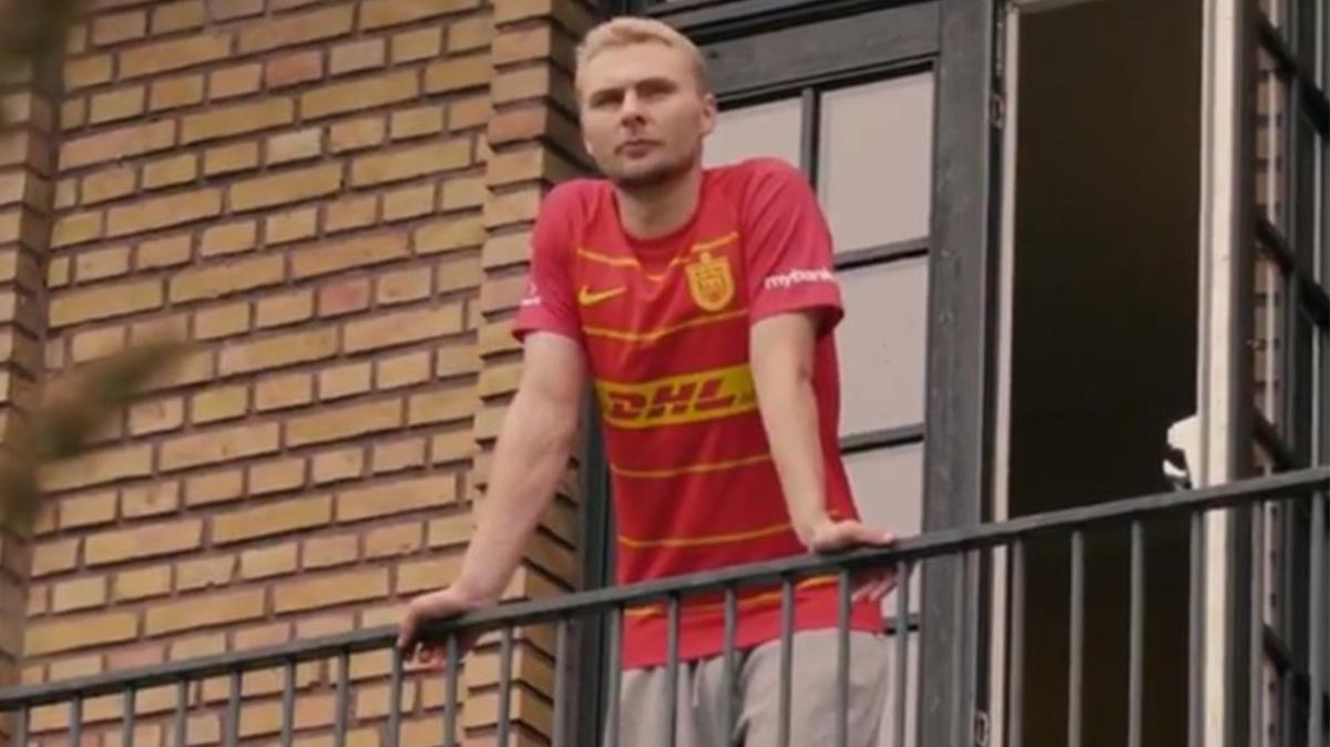 Galatasaray'dan ayrılan Victor Nelsson, ülkesine geri döndü