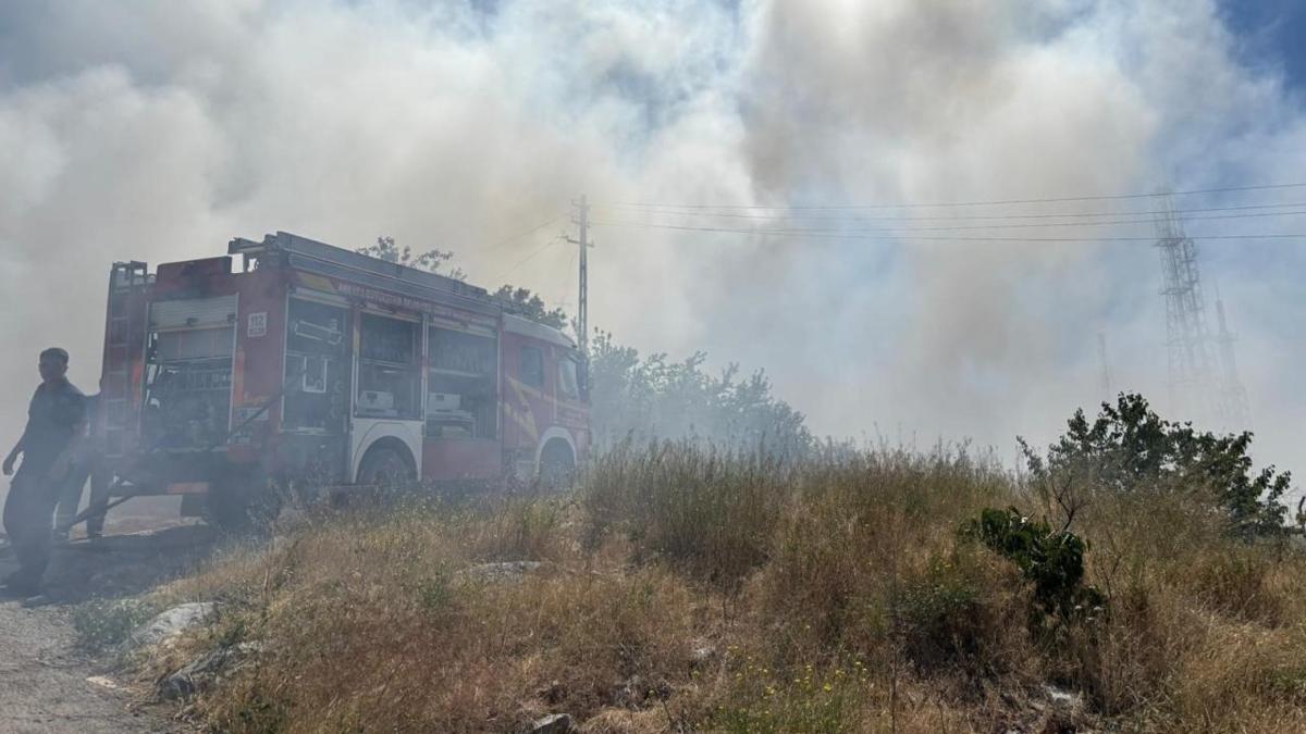 Başkentte otluk alanda çıkan yangın kontrol altına alındı
