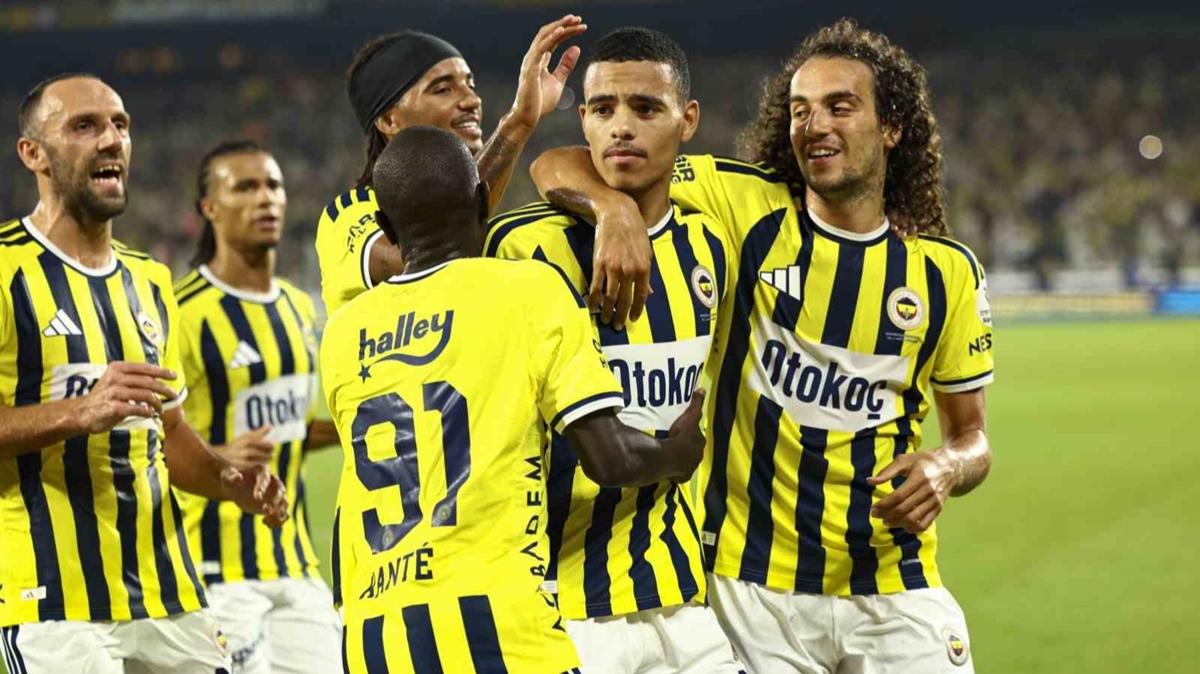 Fenerbahçe'de 4 futbolcu ilk kez derbiye çıkacak