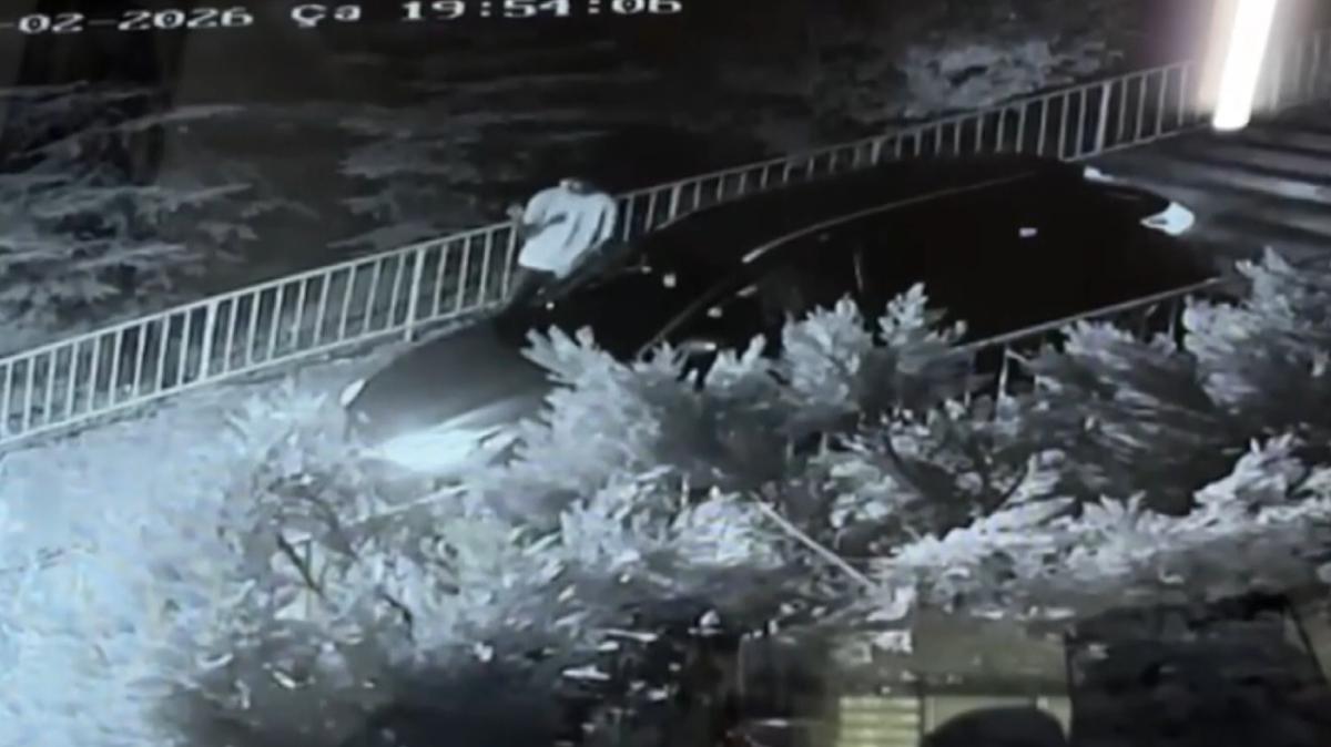 Navigasyon yanlış yola soktu, merdivende mahsur kaldı