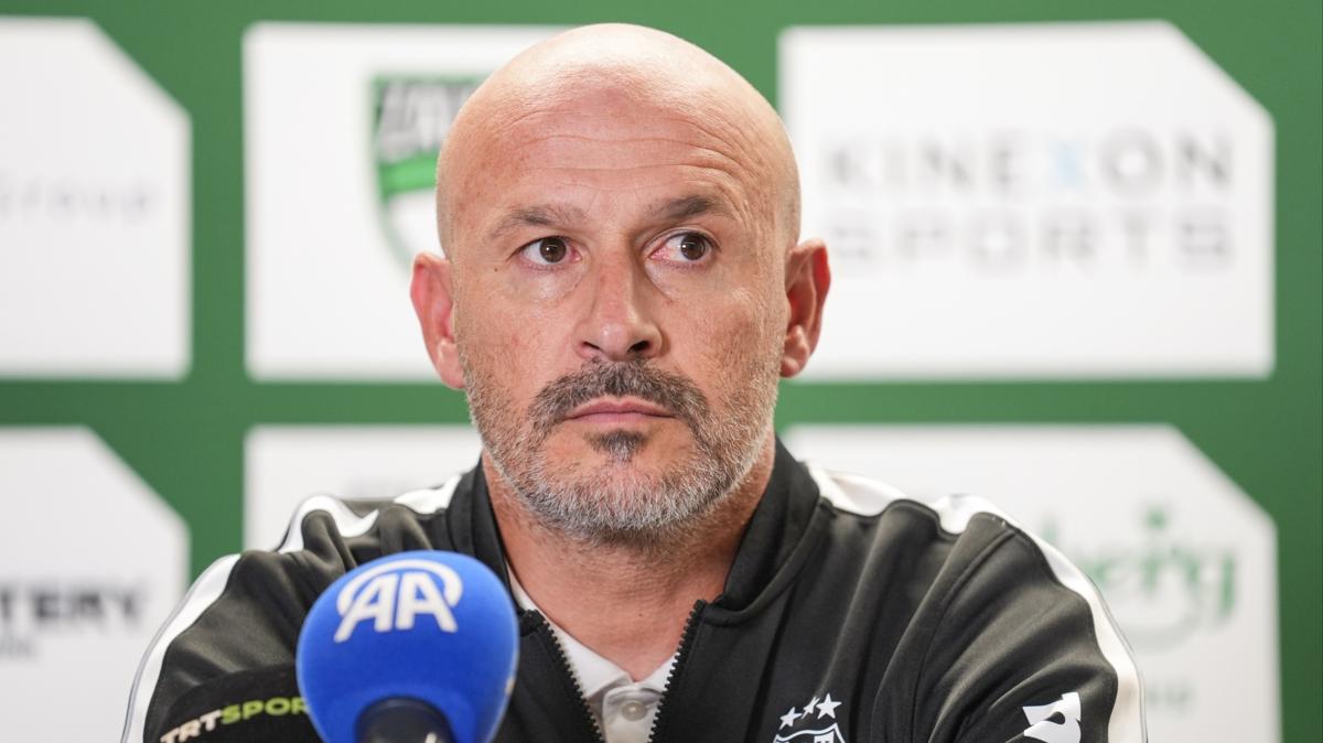 Vincenzo Italiano'nun derbi 11'i şekilleniyor