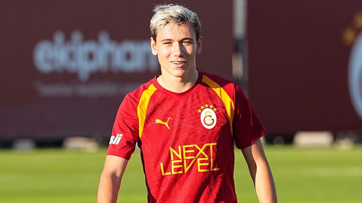Aleksey Batrakov'a milli davet