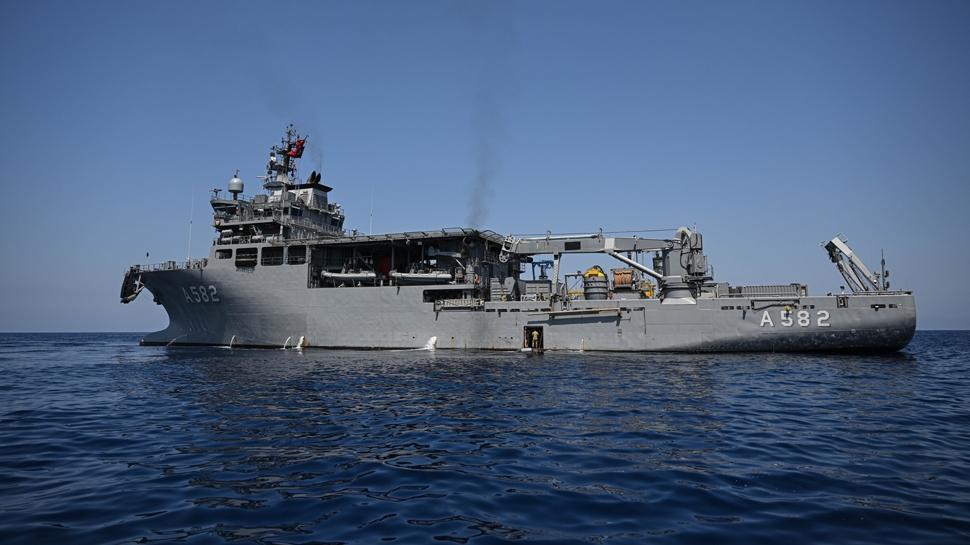 TCG Alemdar'da görüntüledi! Girne açıklarında arama-kurtarma