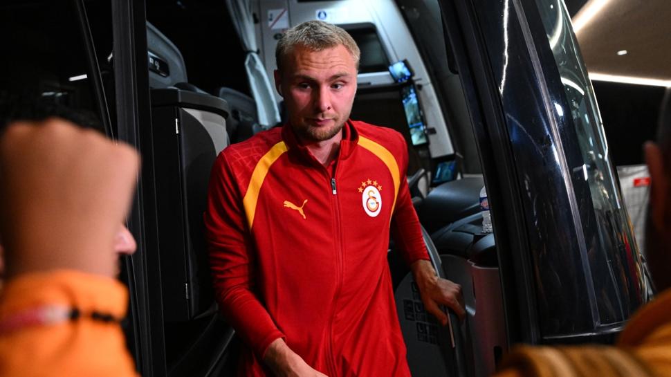 Victor Nelsson Galatasaray'a veda etti
