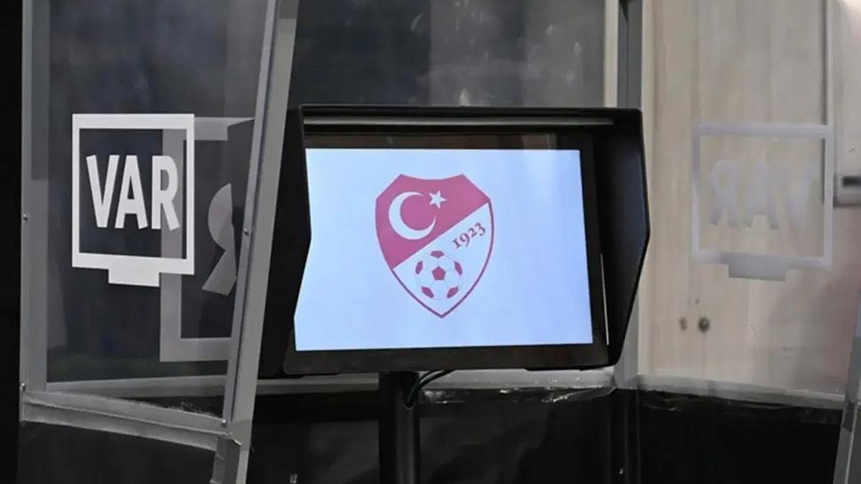 Fenerbahçe-Beşiktaş derbisinin VAR hakemi belli oldu