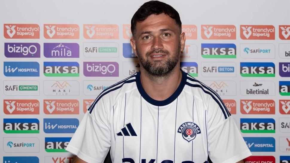 Ömer Bayram transferin son gününde Kasımpaşa'ya imza attı