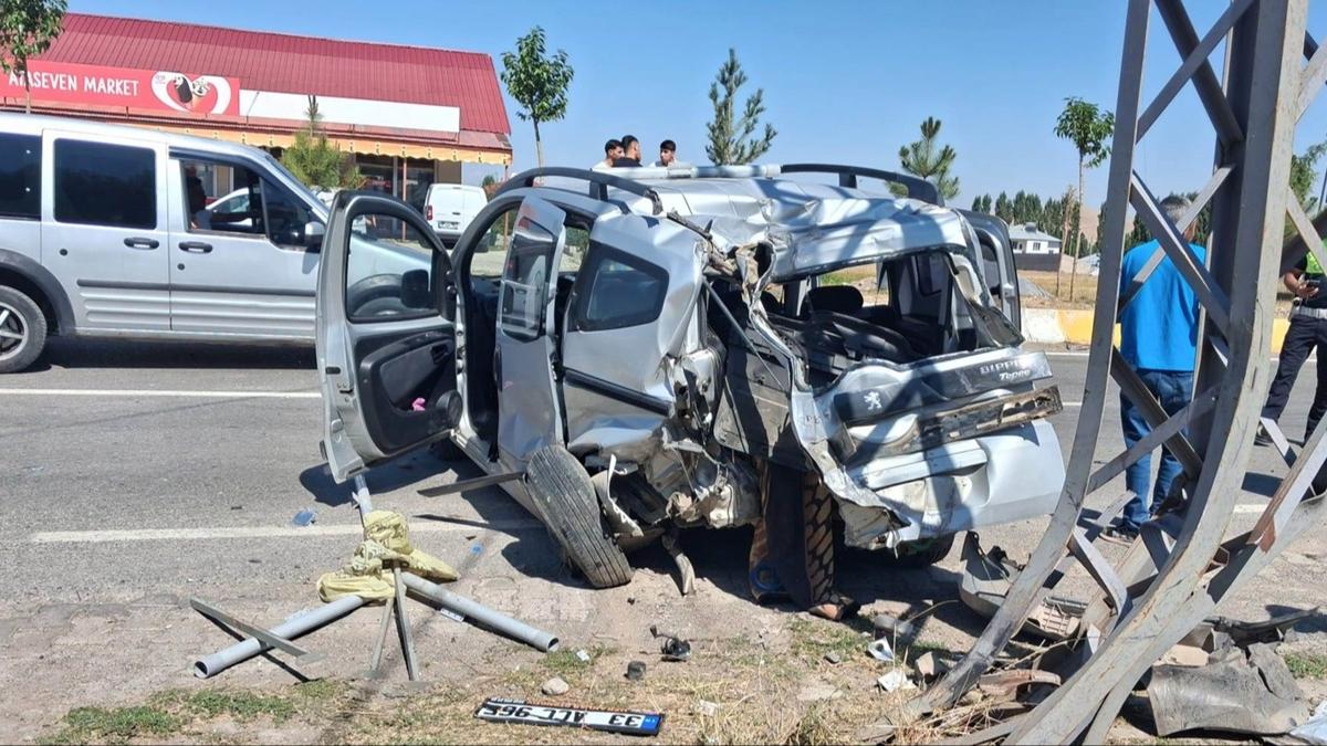 Ağrı'da trafik kazası: 4 yaralı