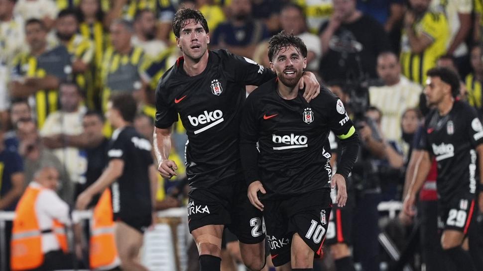 Derbi galibiyeti Beşiktaş'a ilaç oldu