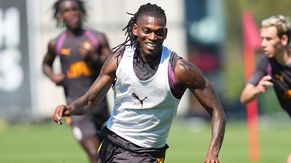 Galatasaray'da Sporting mesaisi sürüyor