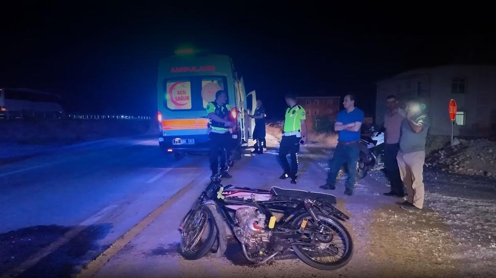 Kırıkkale’de feci kaza: Motosiklet trafik levhasına çarptı… 2 yaralı