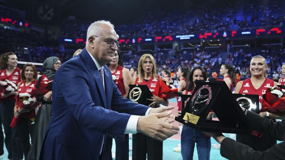 Mehmet Akif Üstündağ: Bu takıma herkes sahip çıkmalı