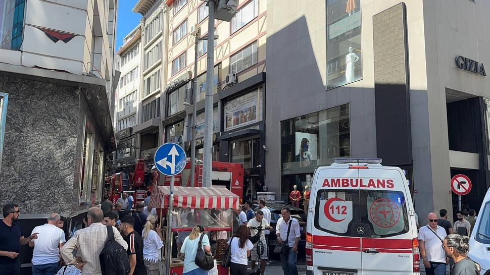 Duman binayı sardı: Birinci kattan atlayarak yaralandı