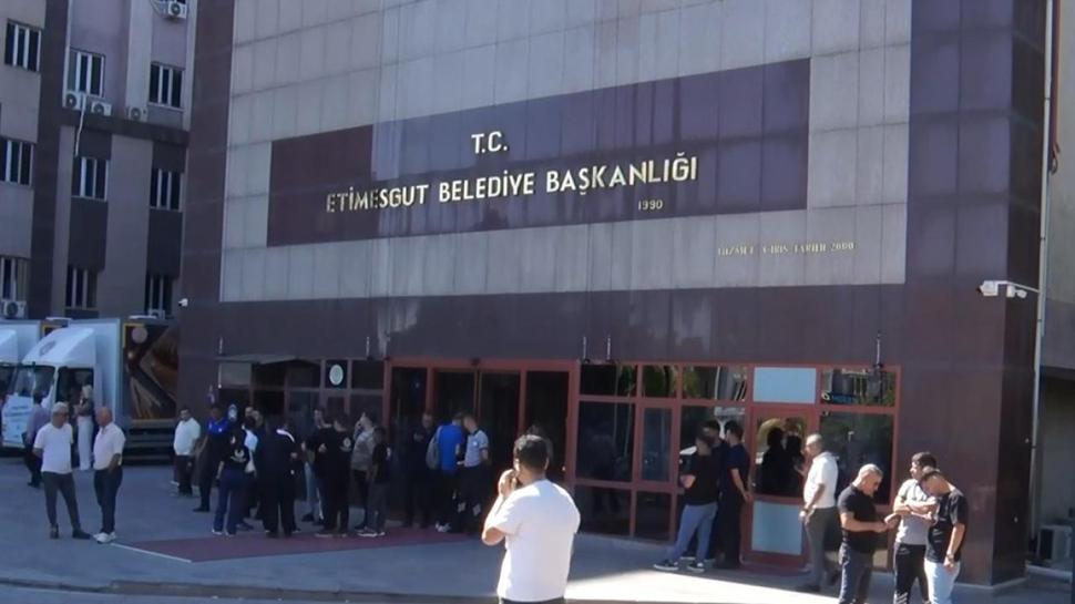 Etimesgut Belediye Başkan Yardımcısı Taylan Özgüven'in testi pozitif çıktı