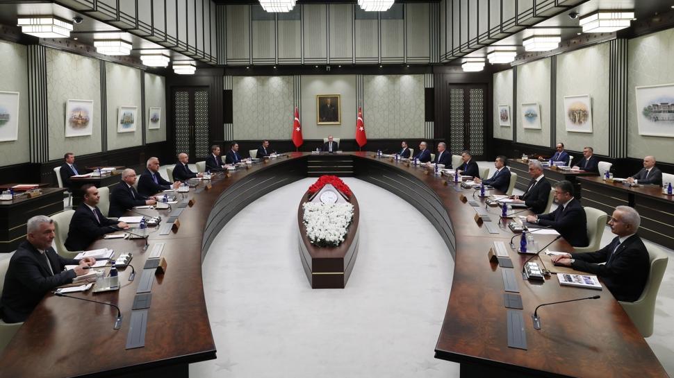 Kabine toplanıyor: Kritik başlıklar masada olacak