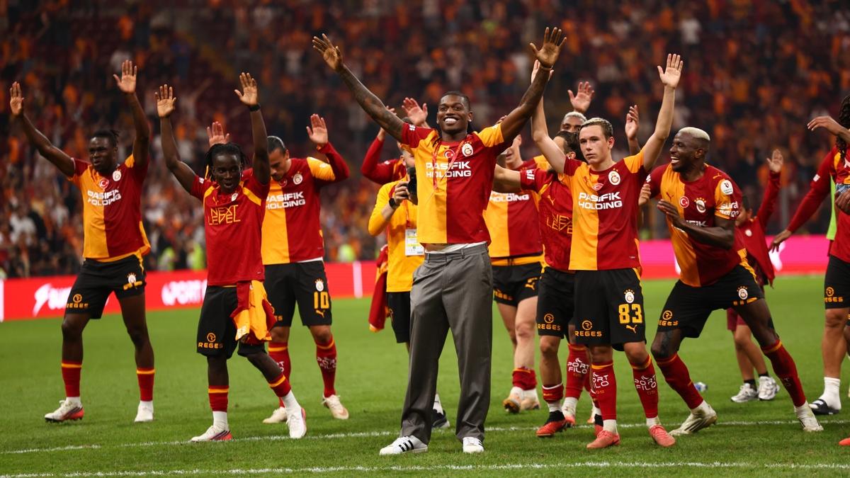 Eski Fenerbahçeli futbolcudan flaş açıklama! Galatasaray'ın yeni transferine övgü
