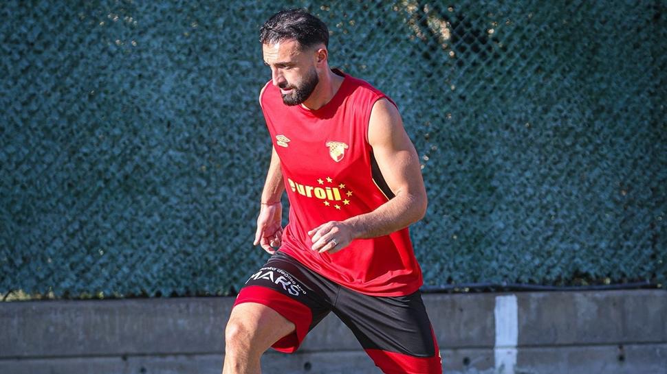 Göztepe, Alanyaspor mesaisini sürdürüyor