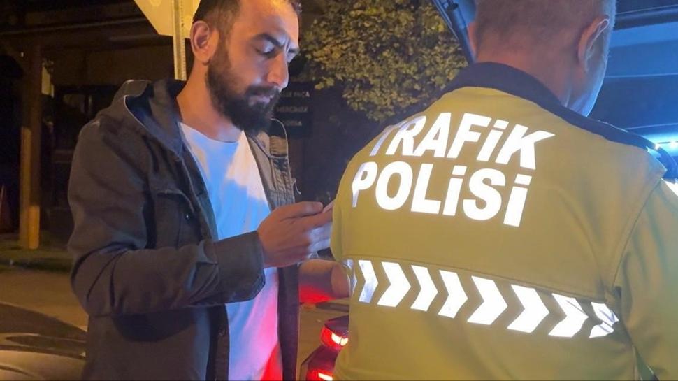Hem alkollü hem pişkin! Polise "abartmayın" dedi, cezayı yedi