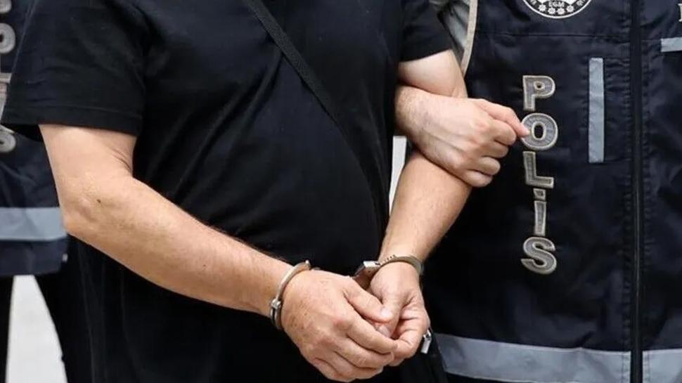 Türk bayrağına çirkin saldırı! İngiliz turist cezaevine gönderildi