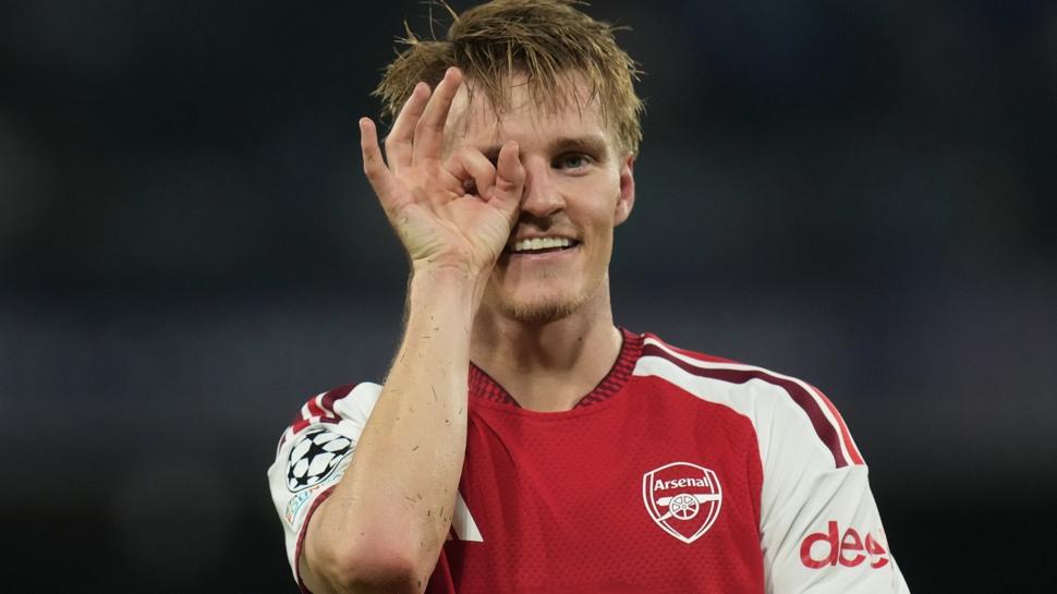 Arsenal, Napoli deplasmanından tek golle çıktı