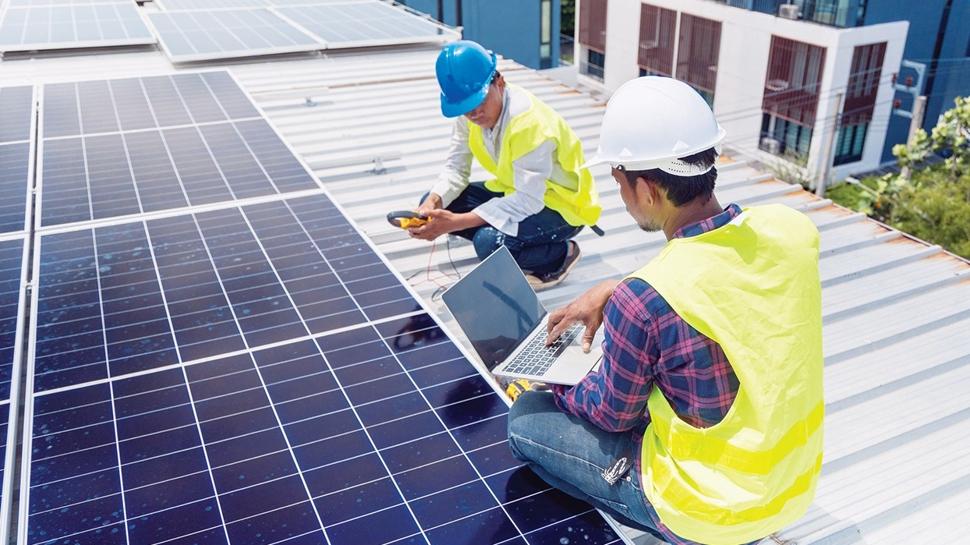 Çatıdaki elektrik ülkeyi aydınlatabilir