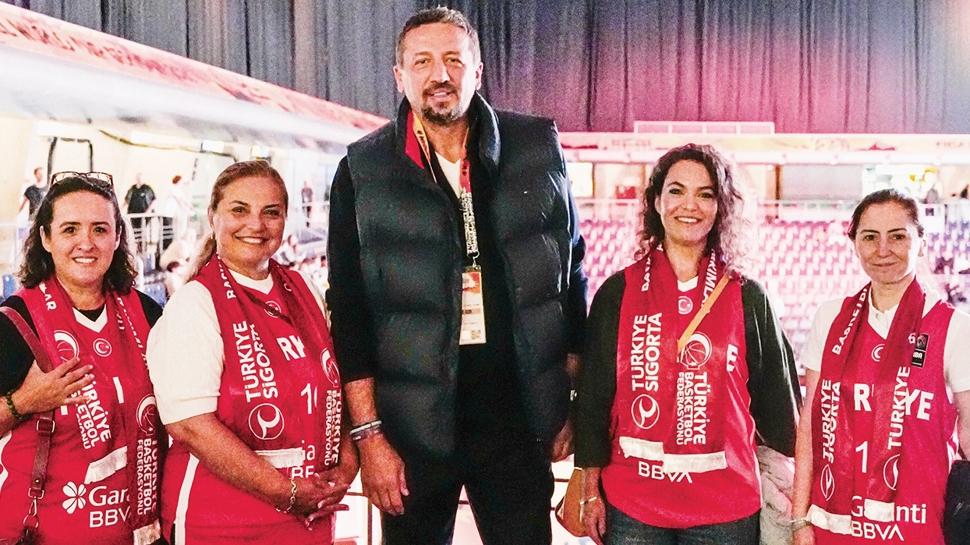 Türkiye Sigorta millilerin yanında