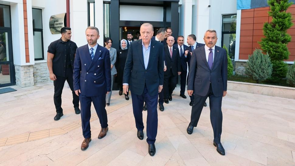 Başkan Erdoğan, Rize'de Recep Tayyip Erdoğan Üniversitesini ziyaret etti