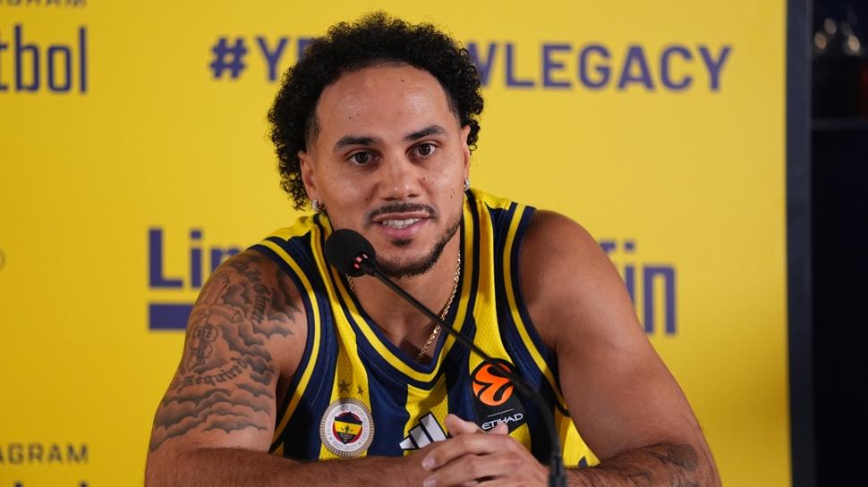 Shane Larkin: Fenerbahçe'de hedefim şampiyonluklar kazanmak