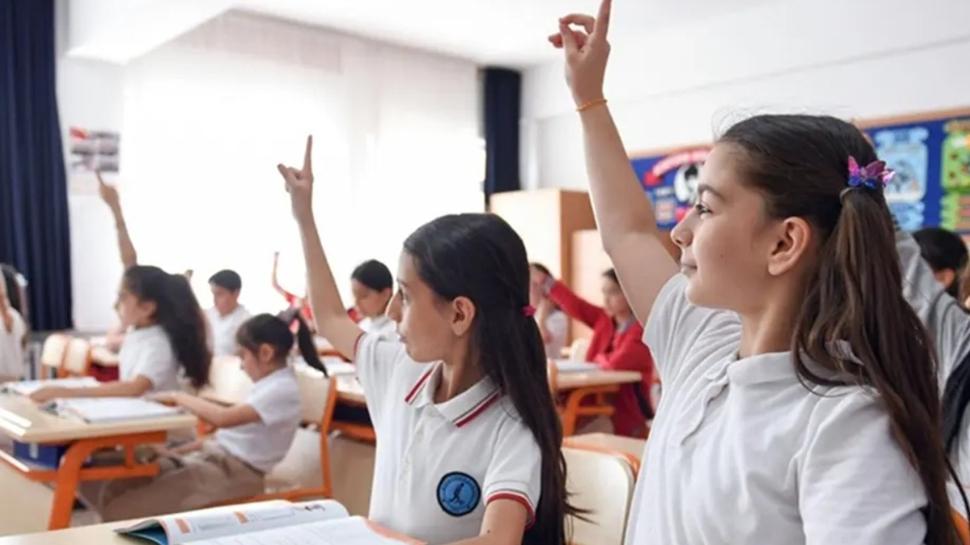 14 Eylül okullar saat kaçta başlıyor, ilk ders saat kaç?