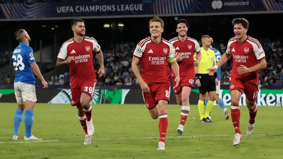 Arsenal'dan Sunderland deplasmanında 3 puan