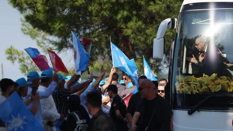 Başkan Erdoğan'a Samsun'da vatandaşlardan sevgi gösterisi