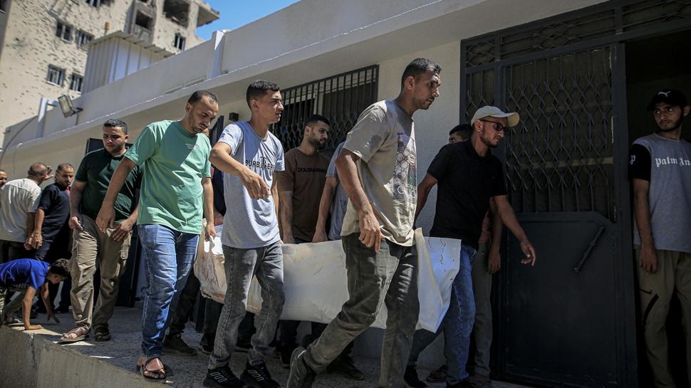 İsrail Gazze'de sivilleri hedef aldı! 2 ölü, 13 yaralı
