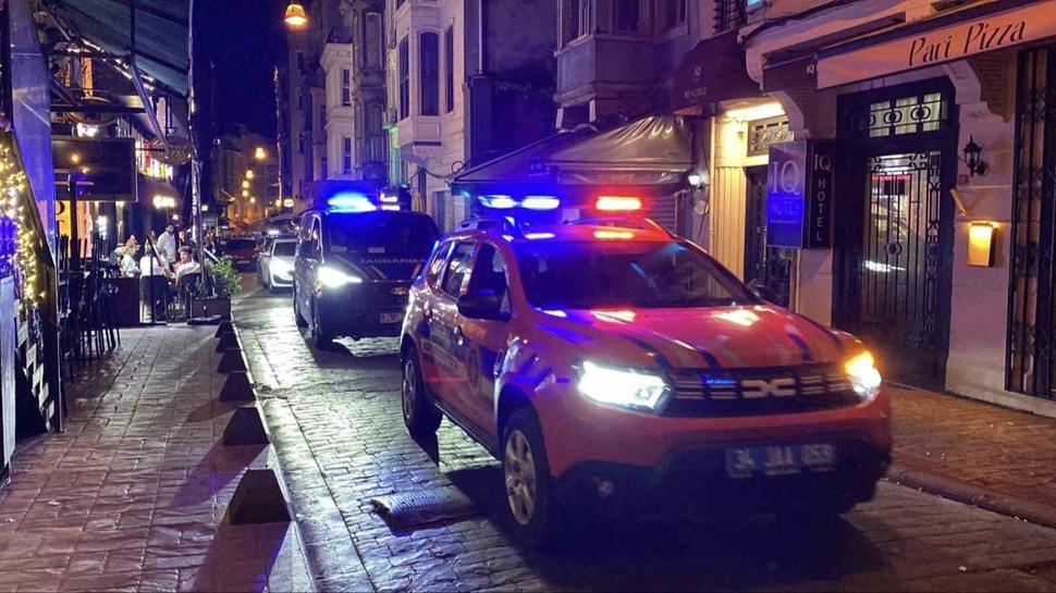 İstanbul'da "Ailem Güvende" operasyonu! İki ilçede çok sayıda mekan arandı