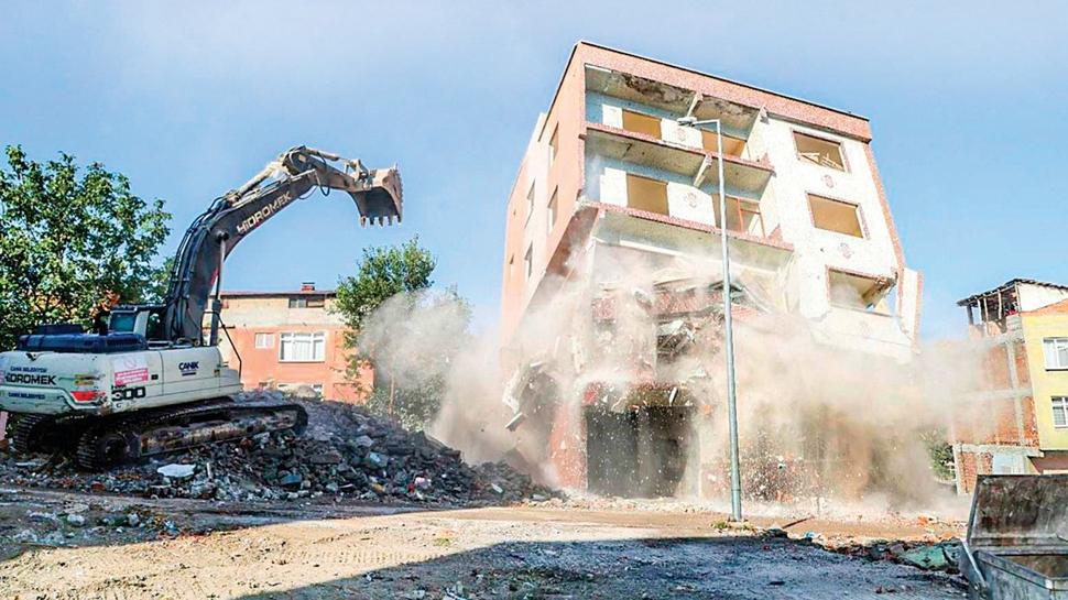 İstanbul'da korkutan rapor: Binaların yarısı çürük!