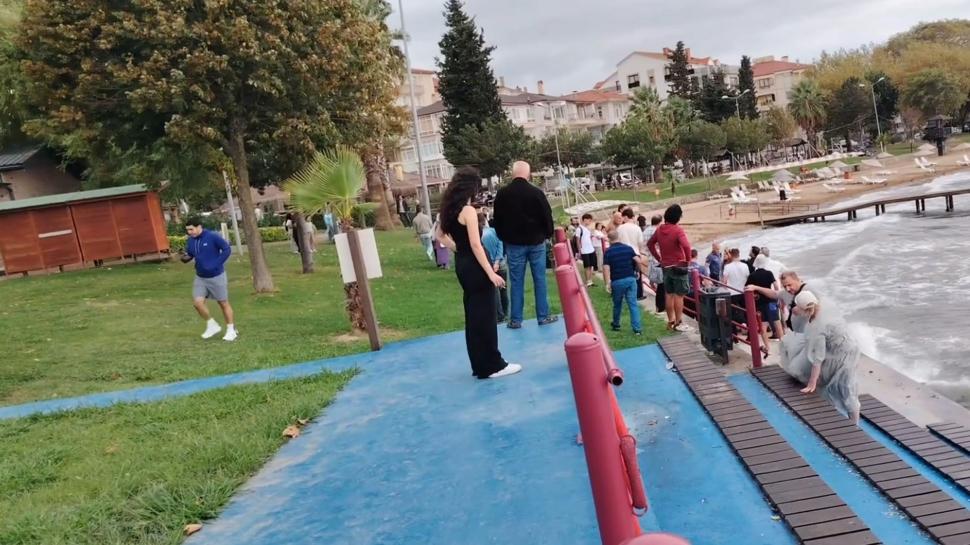 Arkadaşıyla tartıştı, denize atladı: Az kalsın boğuluyordu