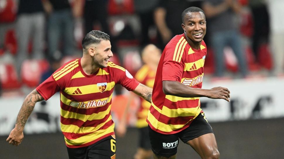 MAÇ SONUCU: Kayserispor: 4 - İstanbulspor: 0