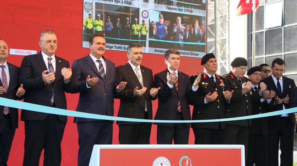 Amasya'da 320 milyonluk yatırım! Bakan Çiftçi: Huzur varsa şehir gelişir, güven varsa yatırım artar