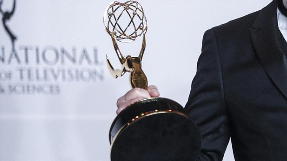Emmy'de rekor üstüne rekor kırıldı! 14 ödülle tarihe geçtiler