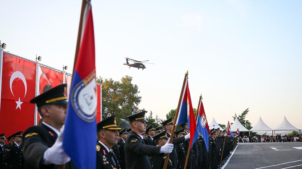 FETÖ mağduru astsubayların hukuk zaferi! 16 yıl sonra teğmen rütbesi