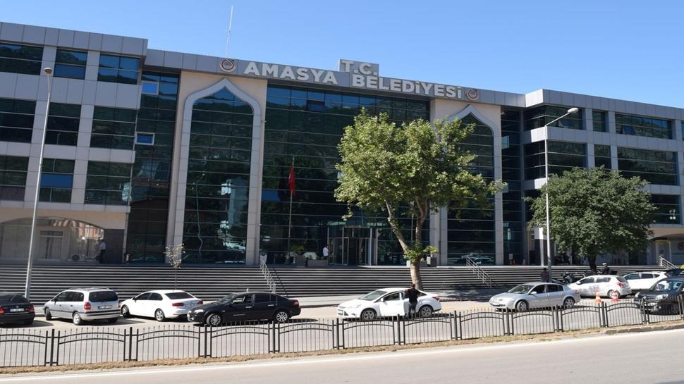Su faturaları elektrik ve doğalgazı geçti: CHP'li belediyeye isyan ettiler