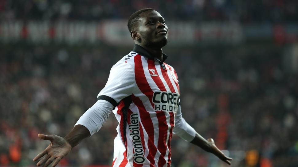 Mouandilmadji, Komşu'ya transfer oldu! Samsunspor veda etti