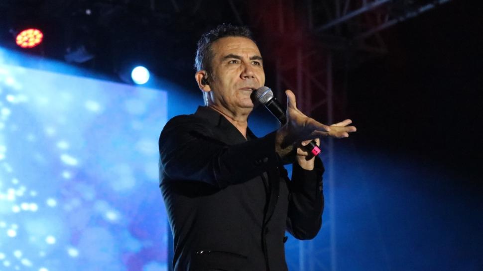 Ferhat Göçer'in büyük gururu! Oğlu üniversiten mezun oldu