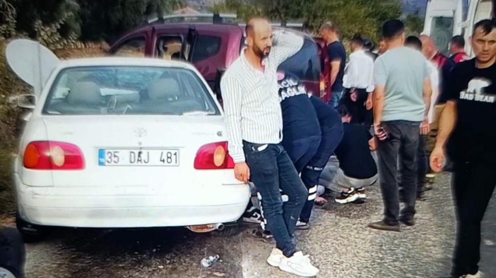 İzmir'de feci kaza: 1'i ağır 8 yaralı