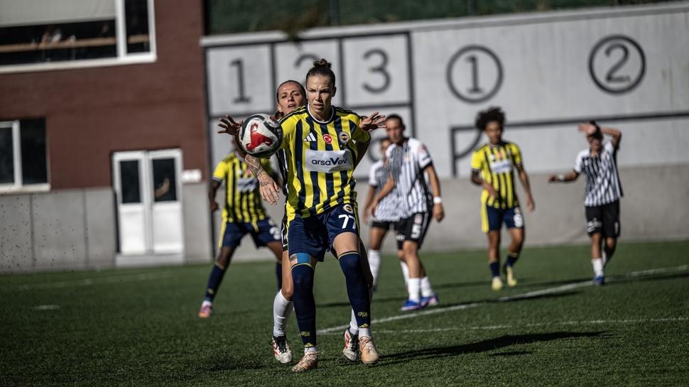 Derbide Fenerbahçe, Beşiktaş'ı devirdi
